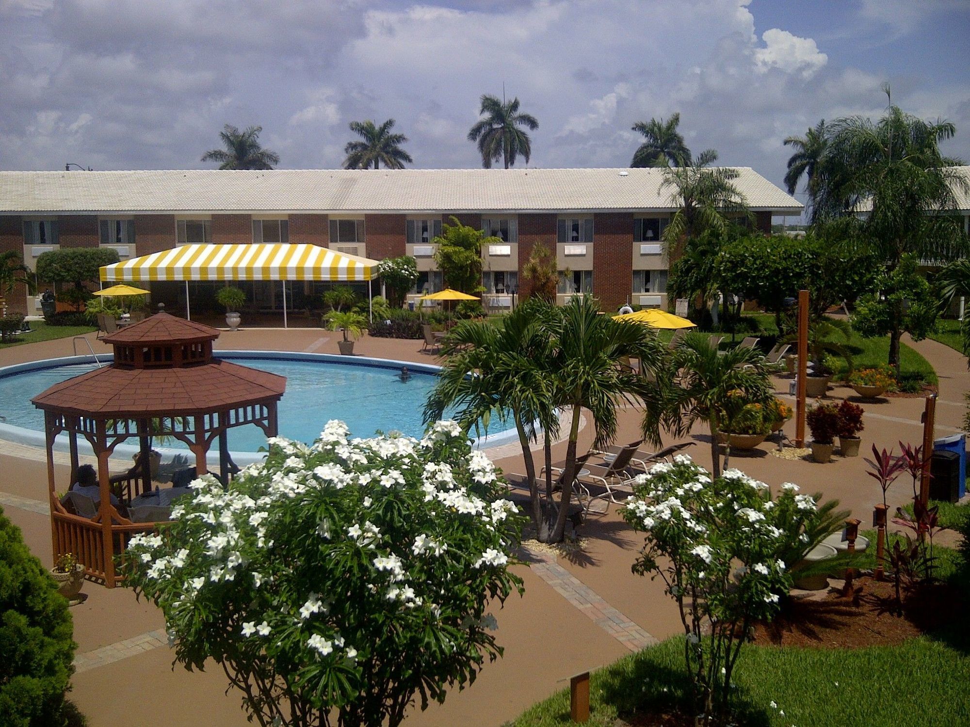 Best Western Palm Beach Lakes West Palm Beach Exterior foto