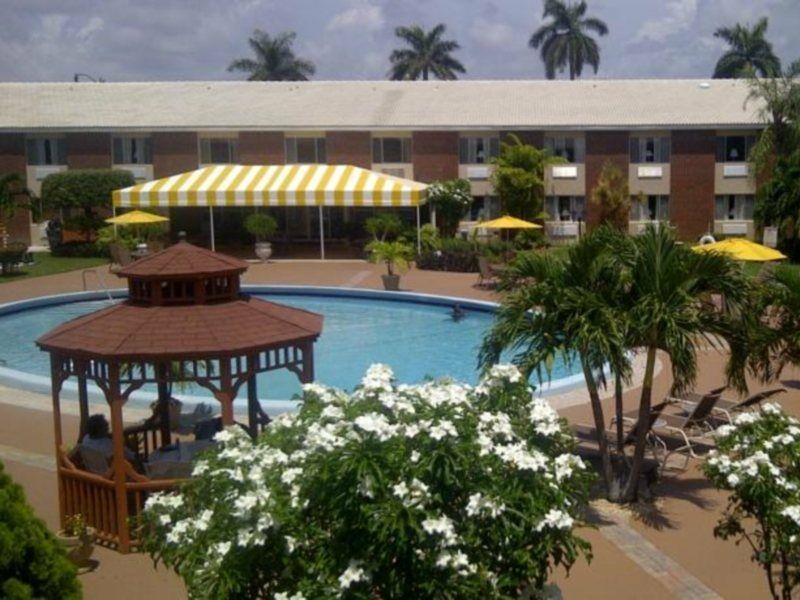 Best Western Palm Beach Lakes West Palm Beach Exterior foto